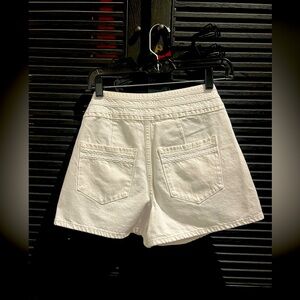 NWT Frame White Denim Triple Binding Shorts